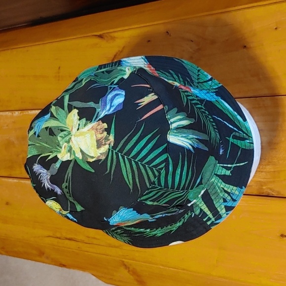 H&M/Divided Tropical Floral Unisex Bucket Hat - Picture 3 of 11